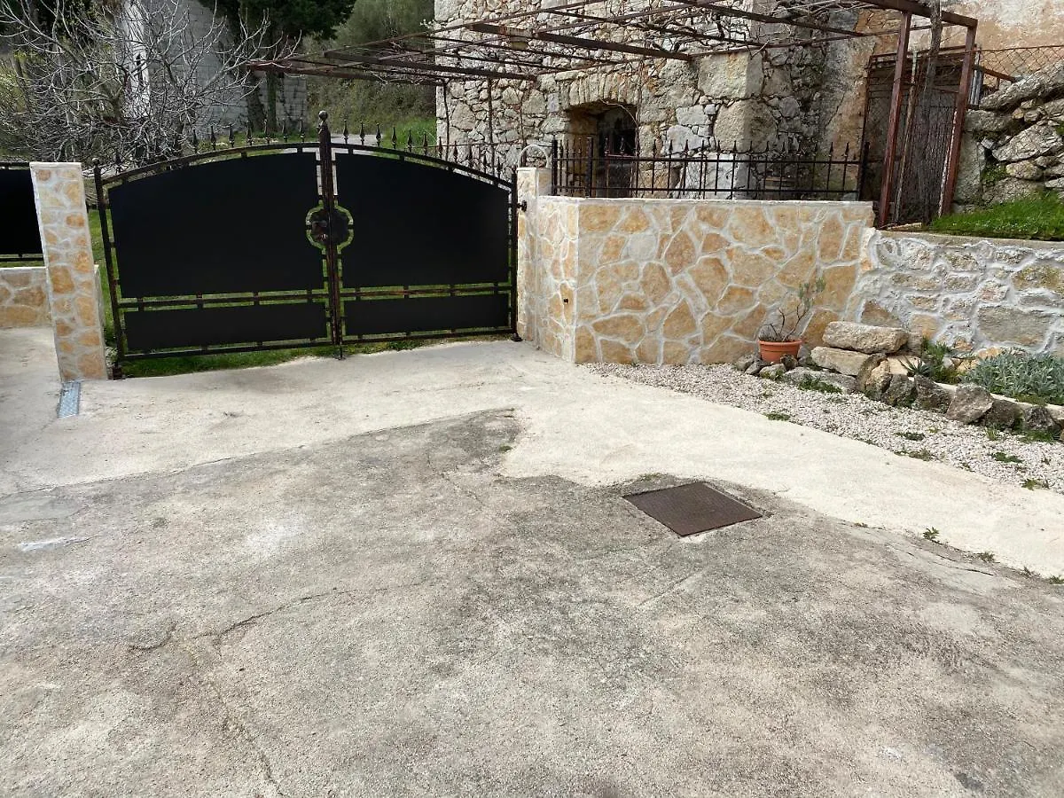 Holiday Home Istra Plomin Apartment